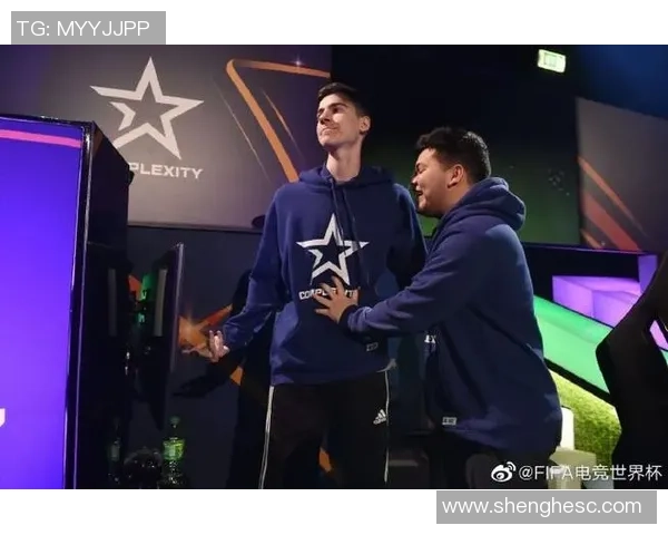 ComplexityGaming全体选手齐聚新直播平台开启全新互动体验